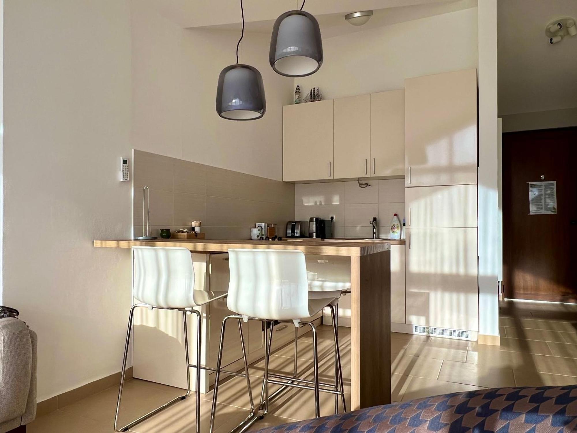 Апартаменти Acacia Hill B8 Дженовічі Екстер'єр фото